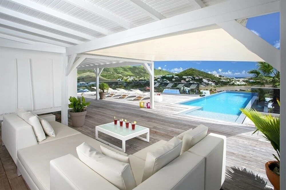 Villa Discovery