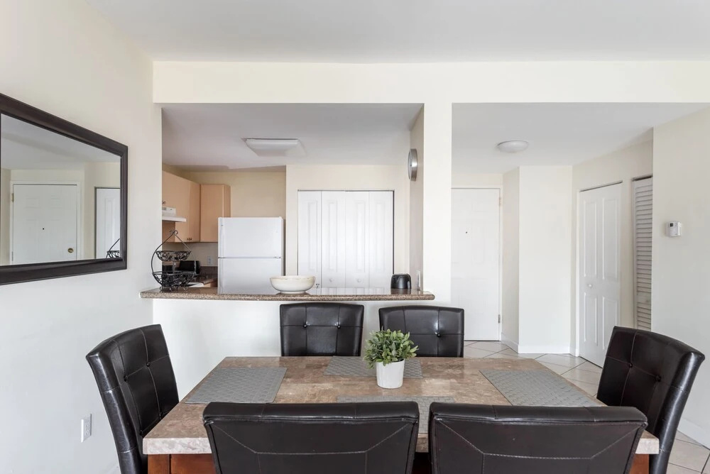 Coral Way by GWC