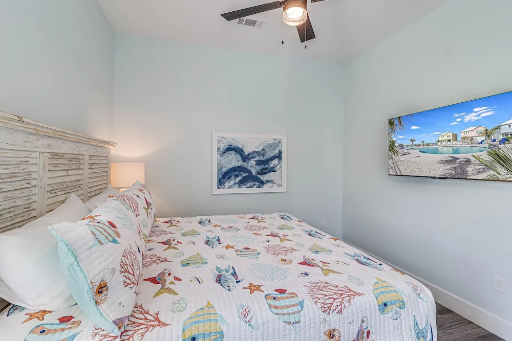 Fishtastic Sp103 4 Bedroom Home by RedAwning