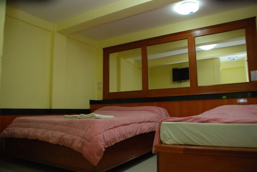 Sirasit 999 Mansion