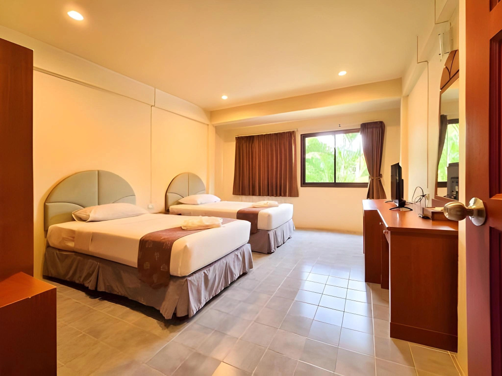 New Travel Beach Hotel & Resort