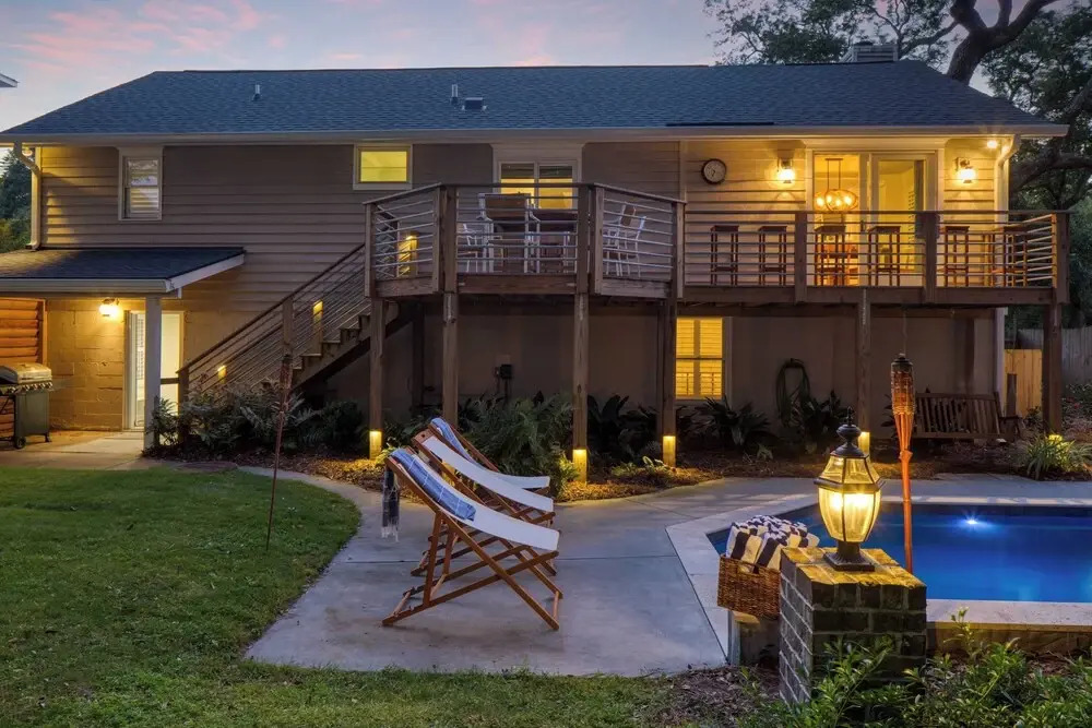 Palmetto by Avantstay Gorgeous Character Home w/ Pool, Sun Room & Pool Table!