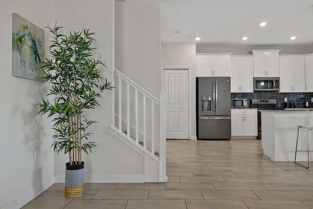 1674 Moon Valley DR, Davenport, 6bed