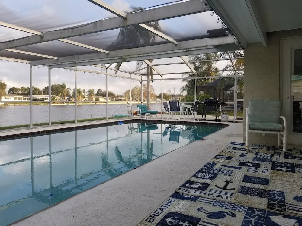 Newly Renovated Pool and Lake Dream Home