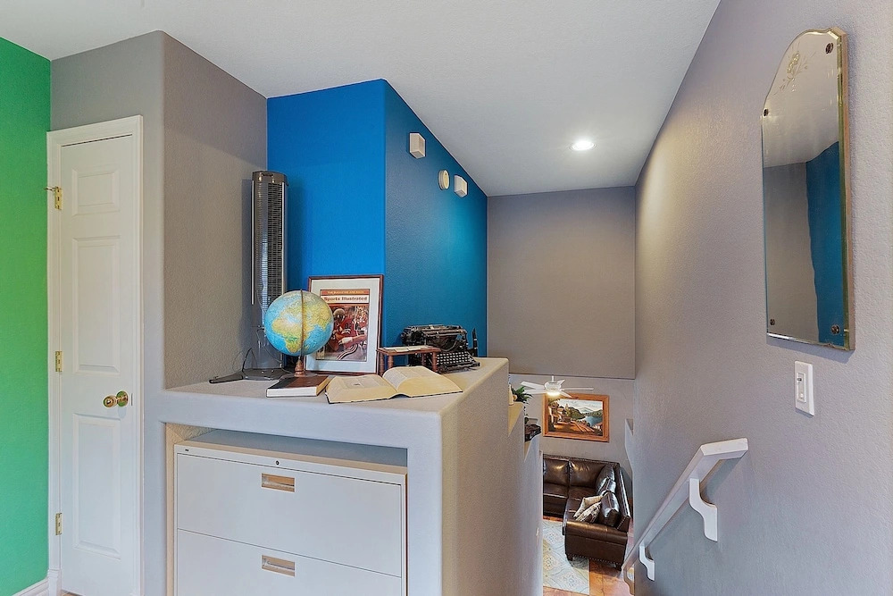 Stylish Southwest 2 BR by Casago