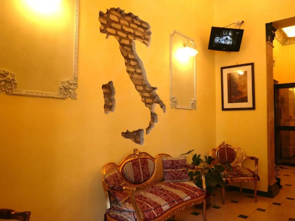 Cambridge Hotel