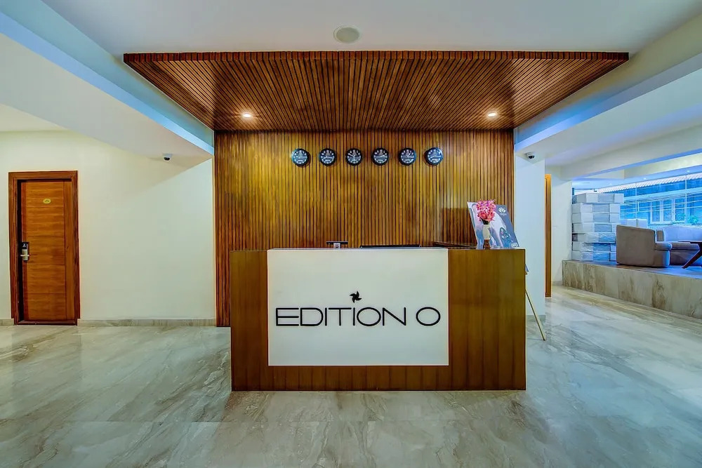 Collection O 30015 Kanaka Grand Hebbal