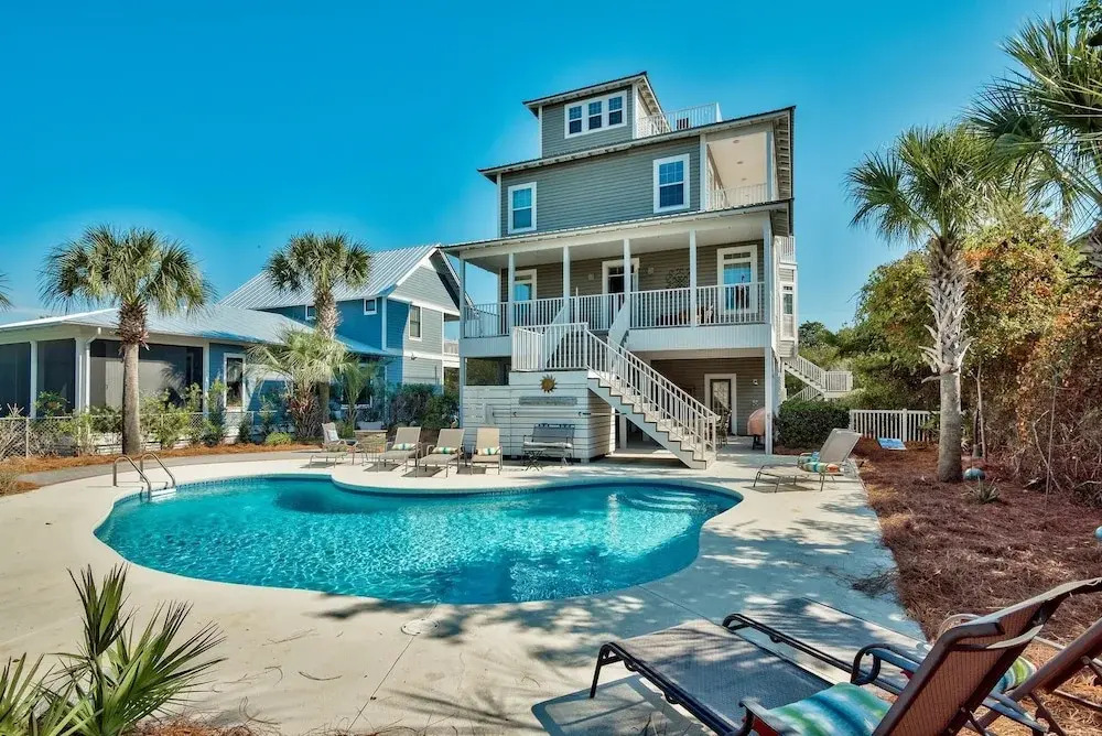 Blue Sky 4 Bedroom Holiday Home by Five Star Properties