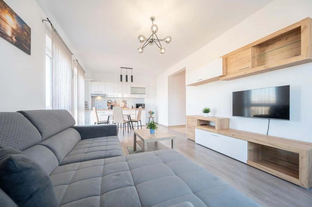 Serene Flat