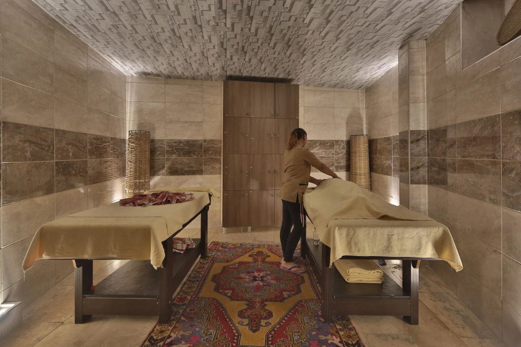 Panoramic Cave Hotel