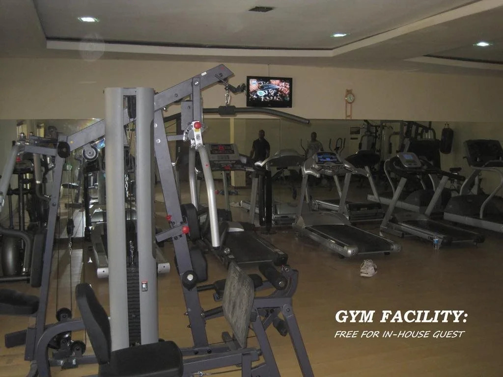 Axari Hotel & Suites