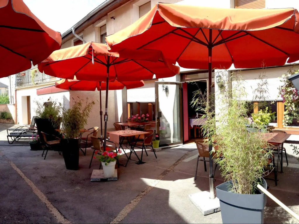 LOGIS Hotel Restaurant Auberge Du Cheval Blanc