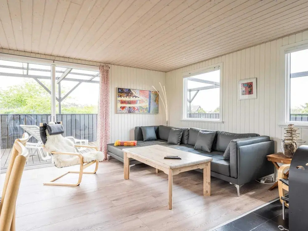 Bright Seaside Retreat in Haurvig-by Traum