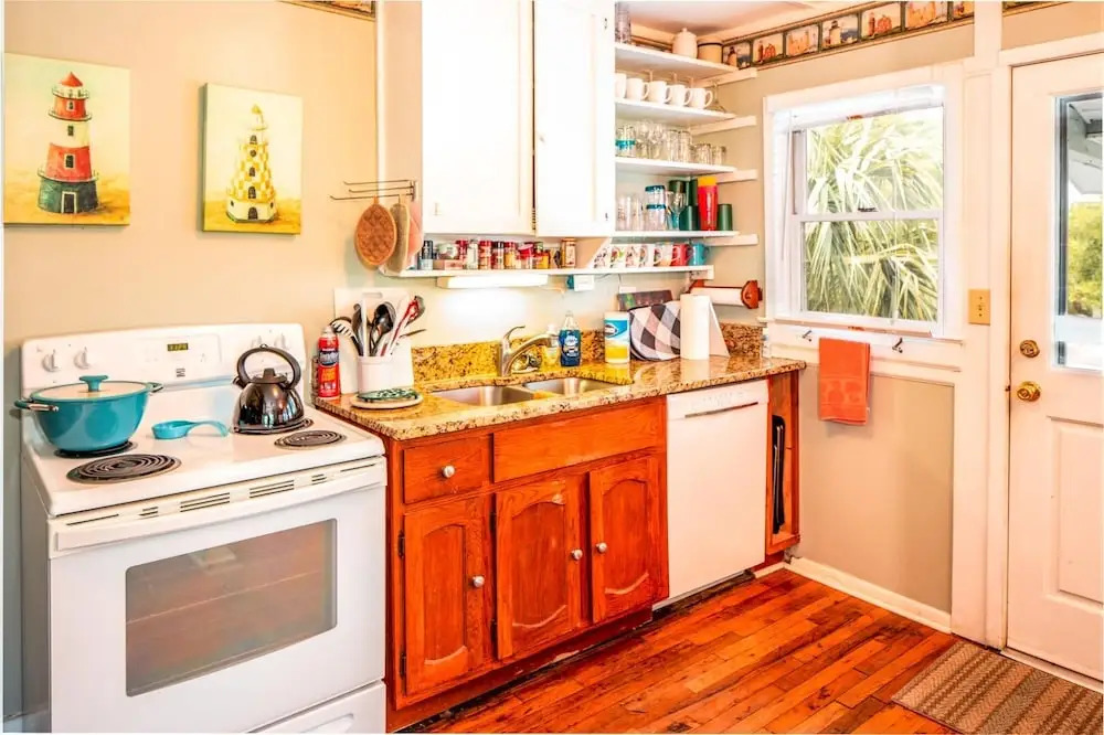 CScape - 2 Br Home