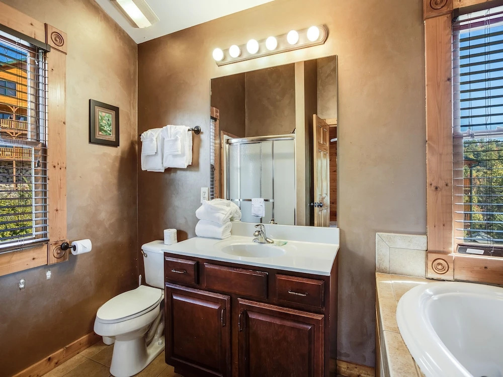 Gatlinburg Majesty by Jackson Mountain Homes