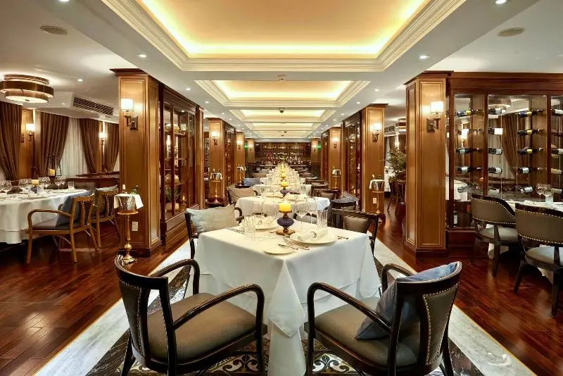 Indochine Cruise Lan Ha Bay