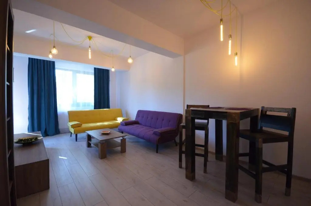 Rya Home 1