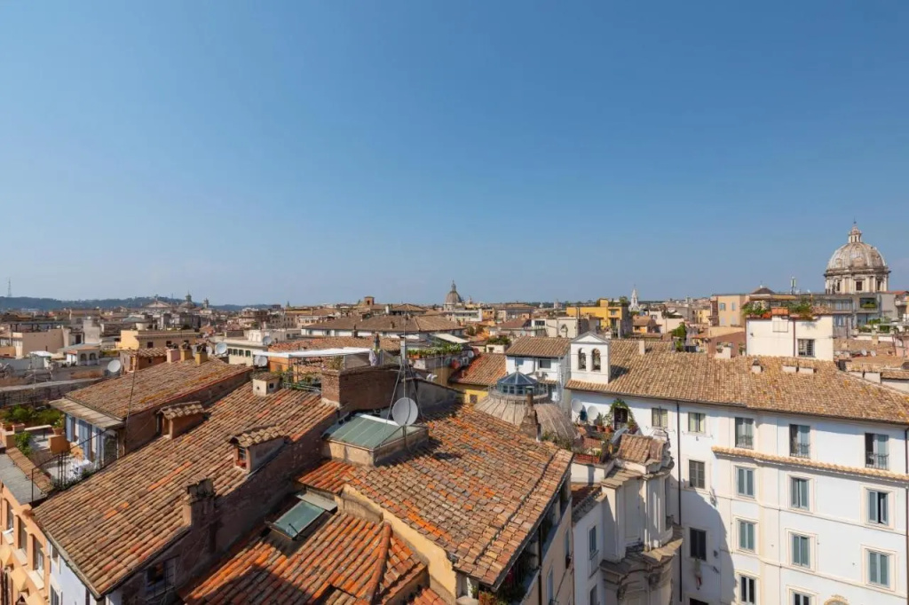 Farnese Stunning Penthouse | Romeloft