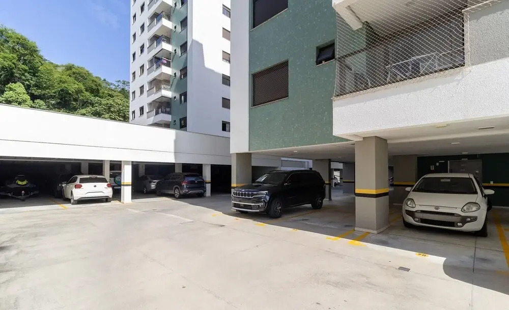 Full Apartment With Amazing View! Lrc0703