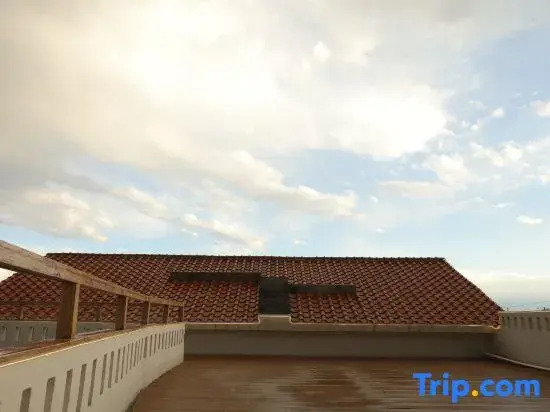 Guanbai Guesthouse