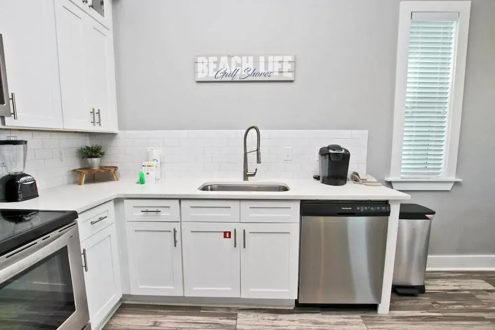 Hang 10 East Point Cottages Unit H by Youngs Suncoast
