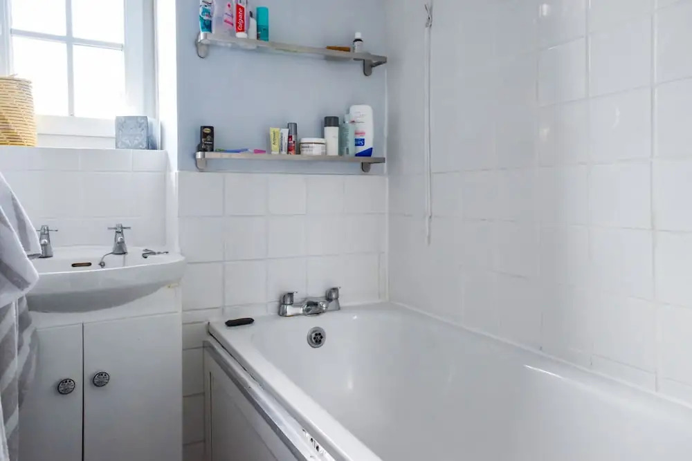 Charming 2 Bedroom Battersea Flat