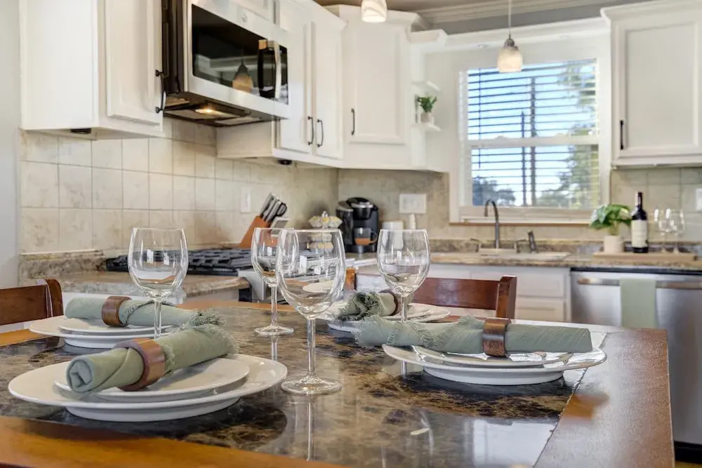Charming Pet Friendly 2BR Retreat