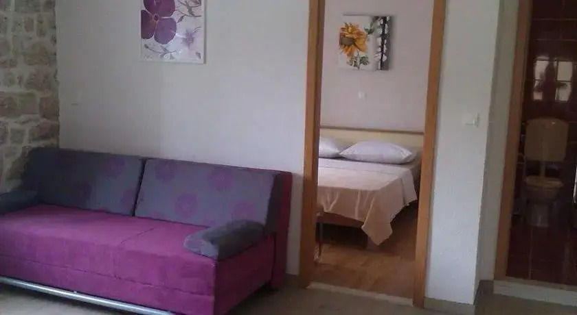 Apartment Bepin