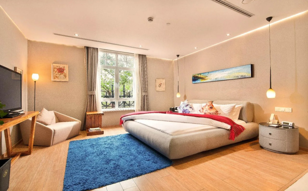 Finity Hotel