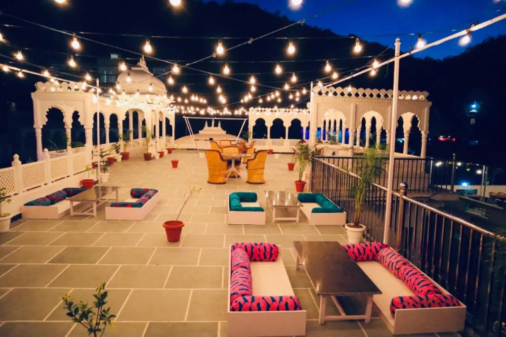 Dollar Villa Resort