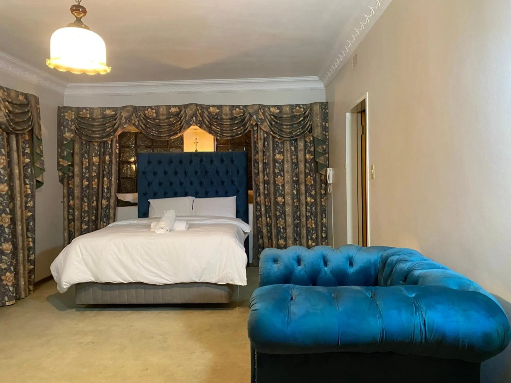 CHIC Geust House