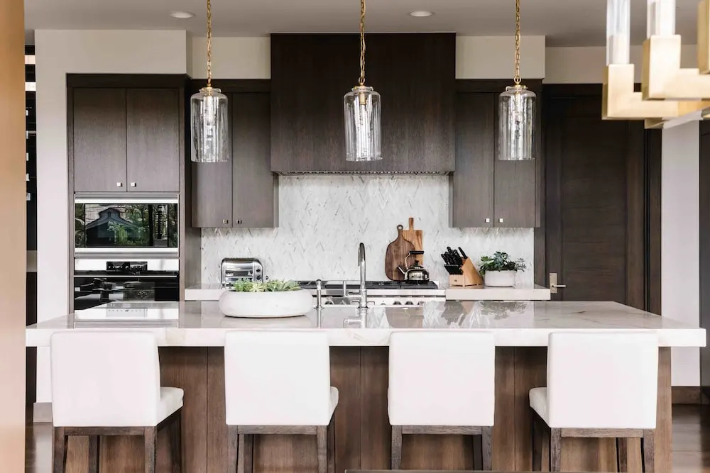 Stunning 6-bedroom Chalet in Heart of Park City 6 Home by Redawning