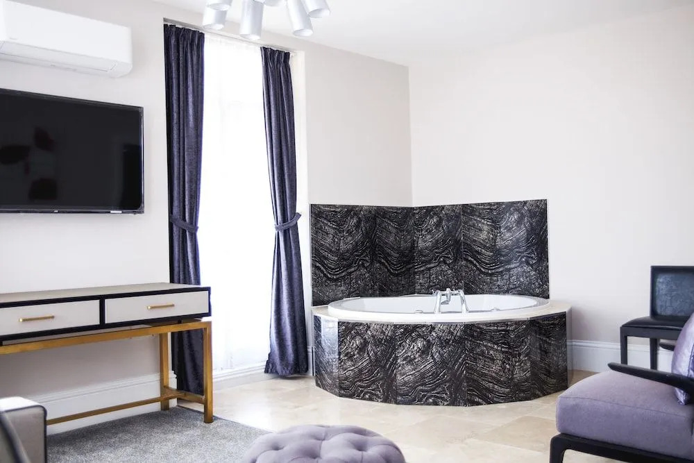 The Royal Hotel - Clacton On Sea
