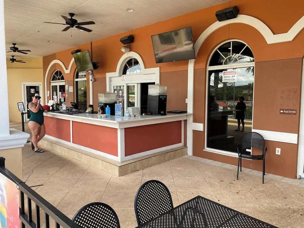 4 BDR in Regal Palms Resort!
