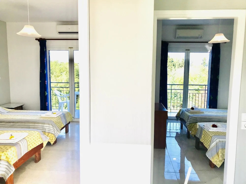Room-banos Apartment With 2 Rooms and sw