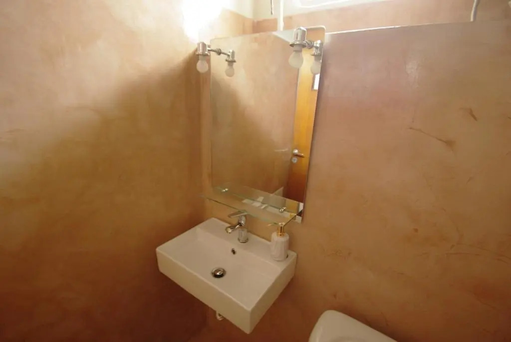 Antonis Traditional House