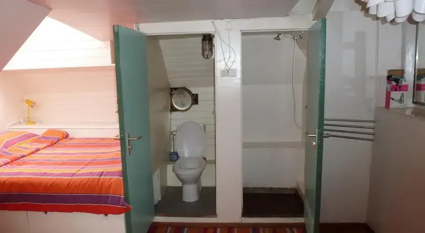 Houseboat Alternatief