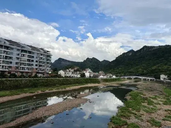 Xinchang makes great use of people's farm life