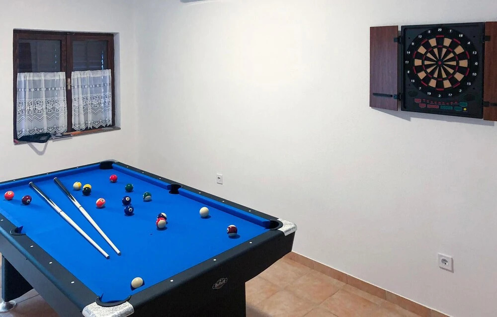 Amazing Home In Necujam
