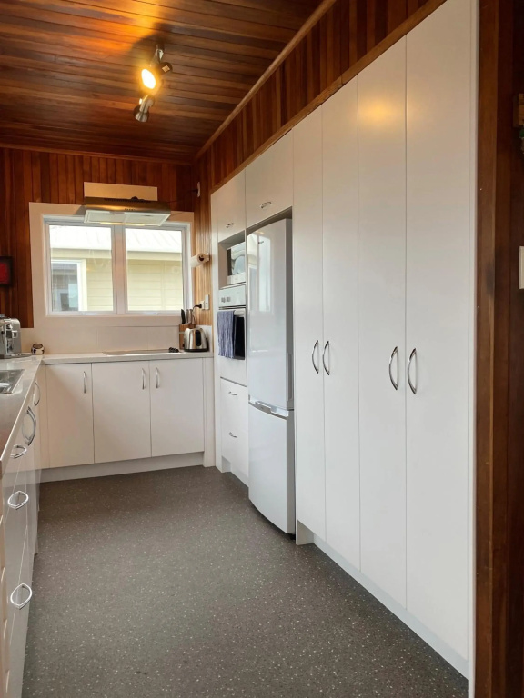 Waihi Charm - Waihi Beach Holiday Home