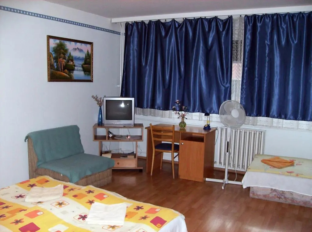Budapest Economy Apartments