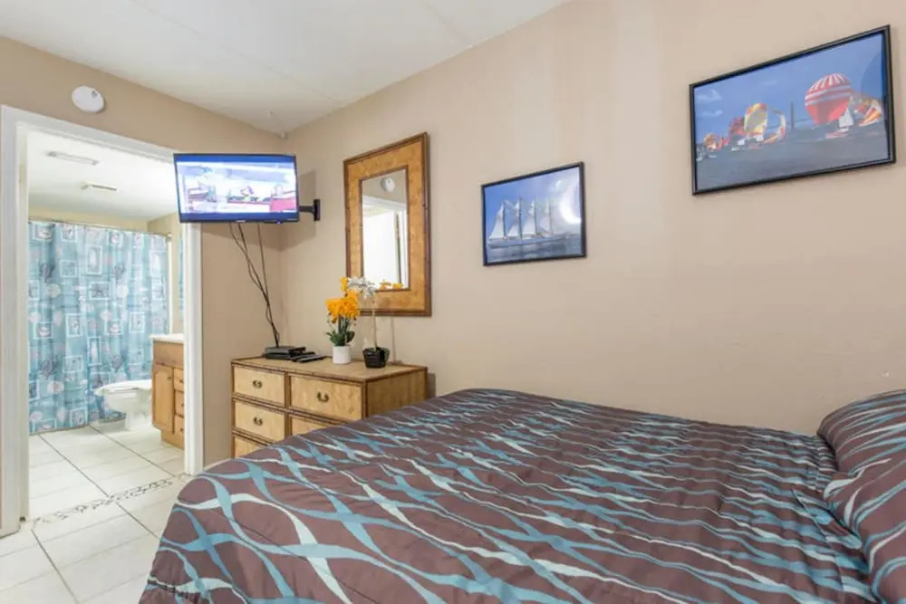 Suntide II Condominium 307