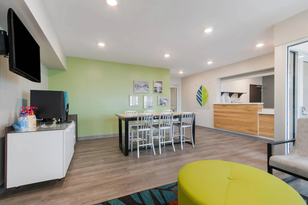 WoodSpring Suites Tamarac