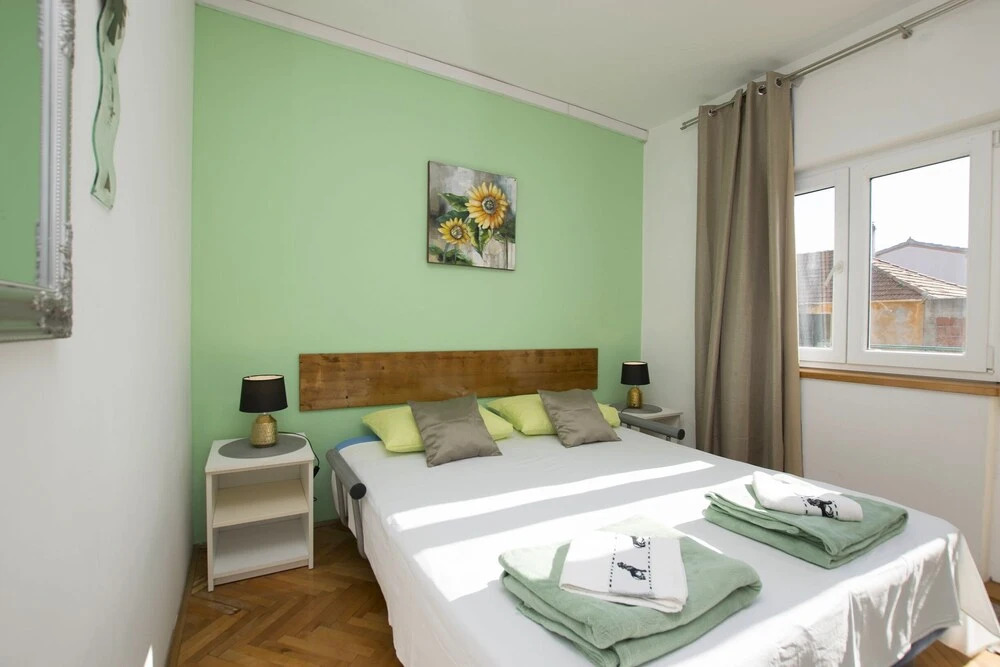 Apartments and Room Zinka