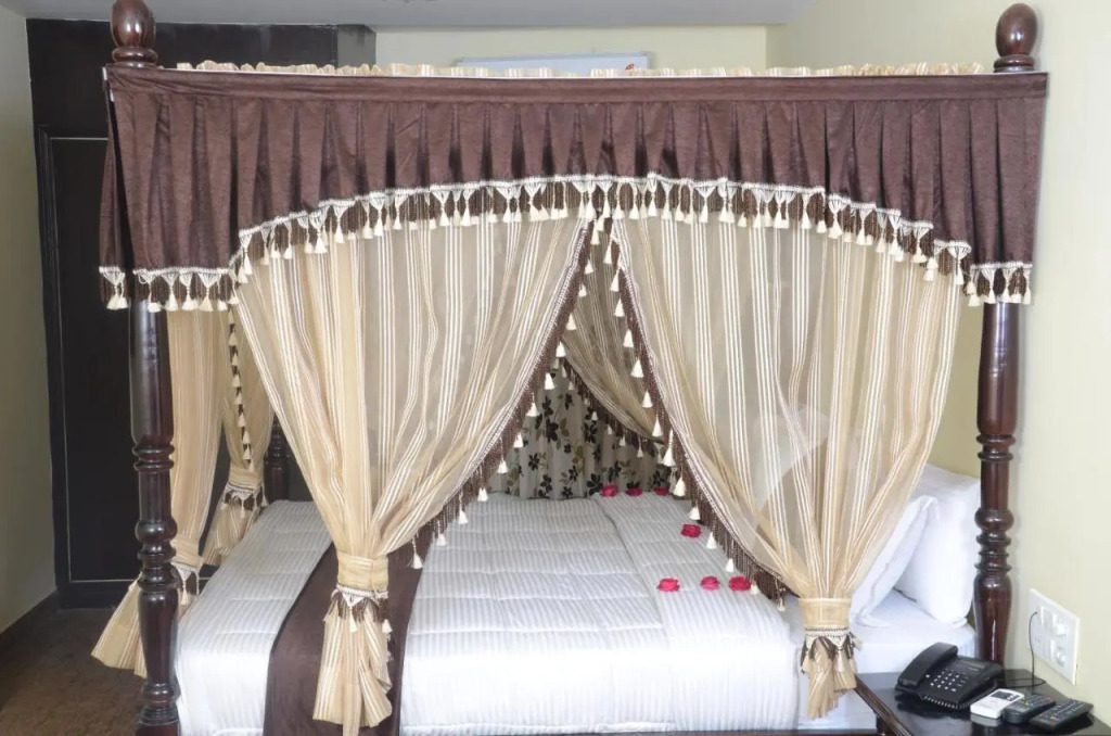 Hotel Grande Residency