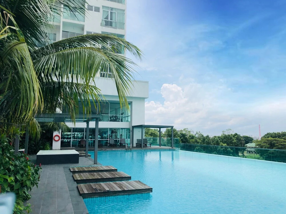 Paragon Suite Homestay by Antlerzone