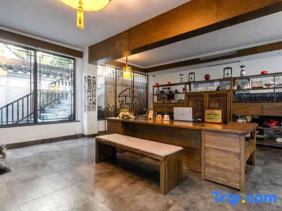 Youjian Jiangnan Hostel