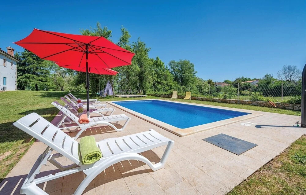 Beautiful Home in Nedescina With Wifi and 3 Bedrooms