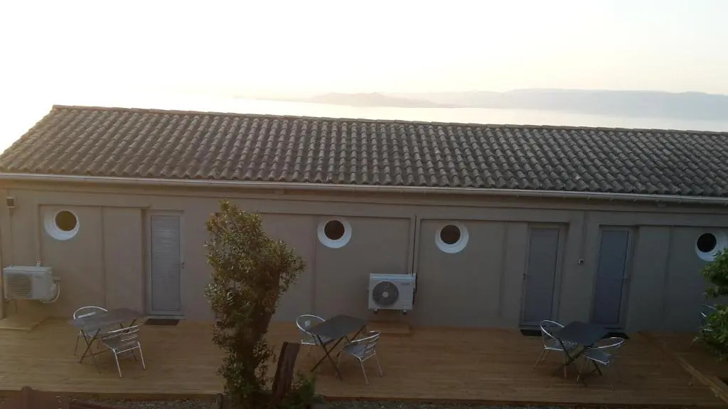 Studio climatisé île naturiste du Levant