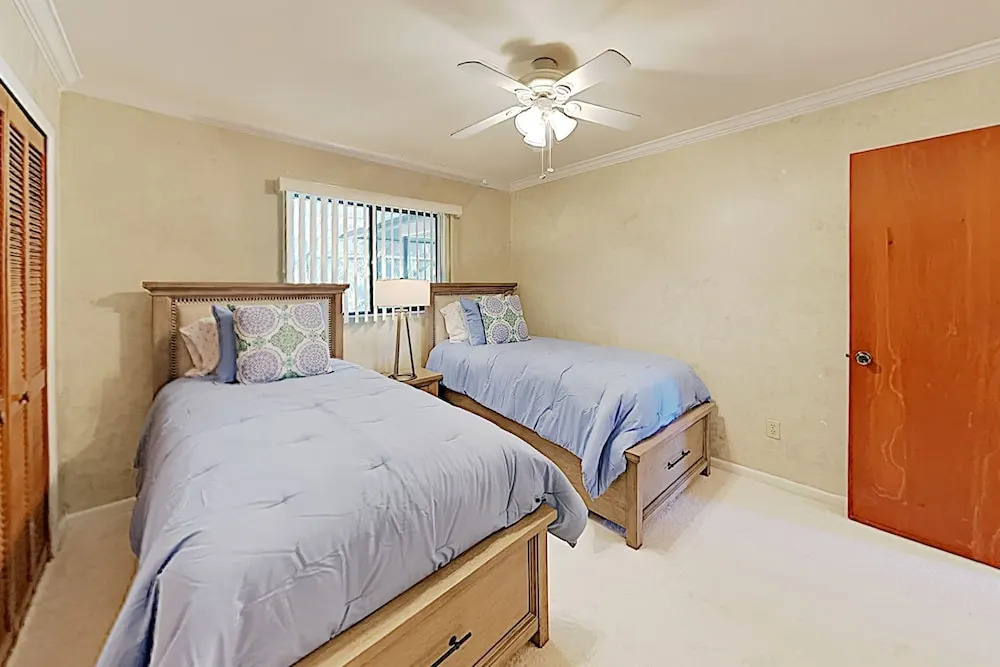 New Listing! Sparkling W/ Caged Pool & Lanai 3 Bedroom Home